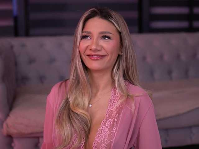 Sex chat gratuit in direct cu BlairSander pe BongaCams