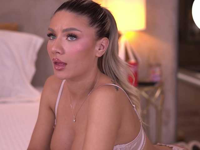 Sex chat gratuit in direct cu BlairSander pe BongaCams