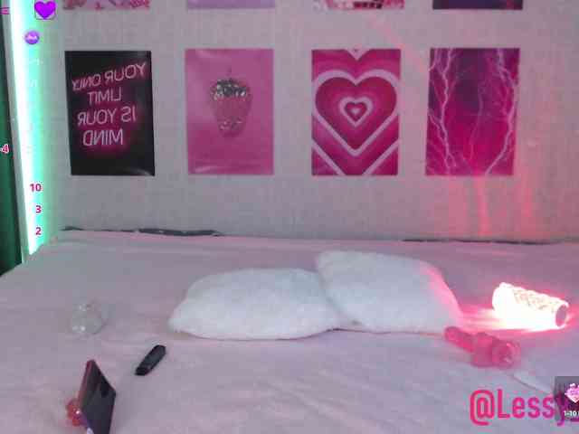 LessyLaska webcam