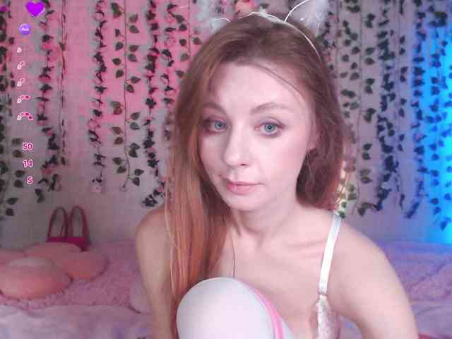 LessyLaska webcam