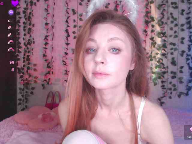 LessyLaska webcam