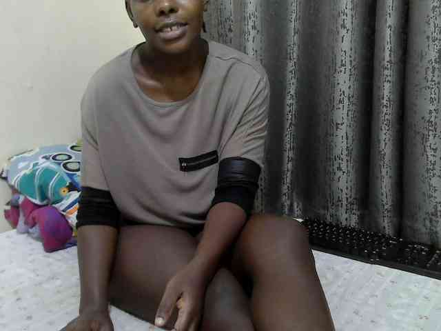 CutieAmber254 webcam
