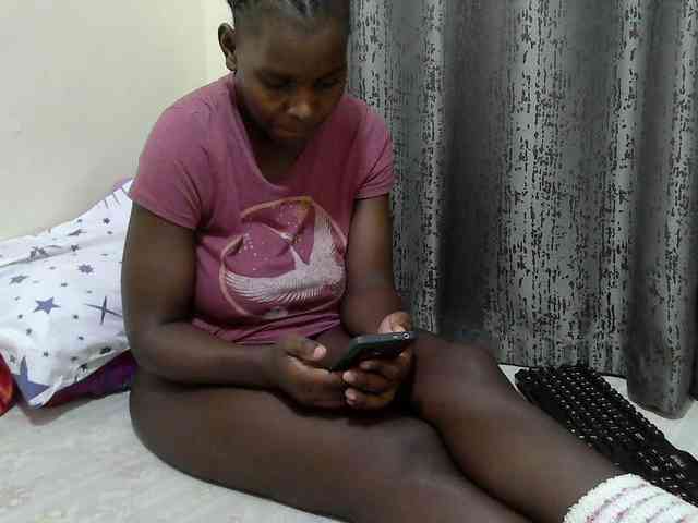 CutieAmber254 webcam