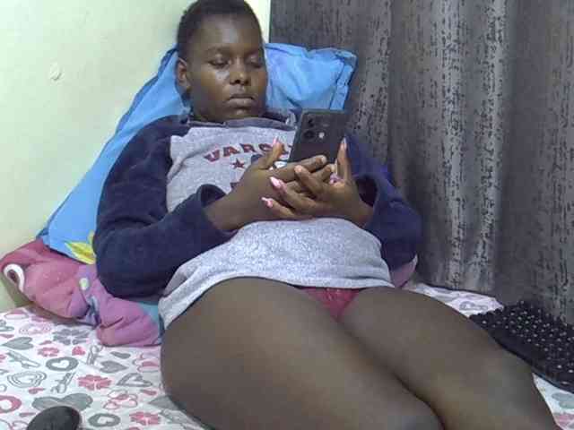 CutieAmber254 webcam