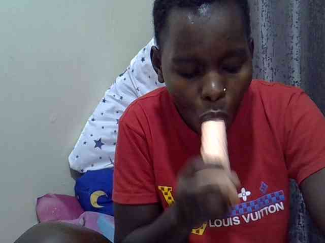 CutieAmber254 webcam