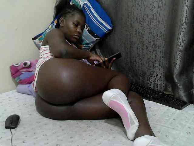CutieAmber254 webcam