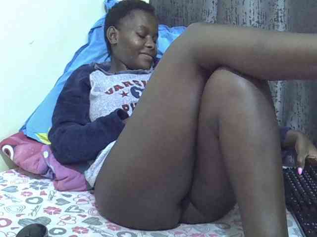 CutieAmber254 webcam