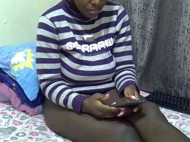 CutieAmber254 webcam