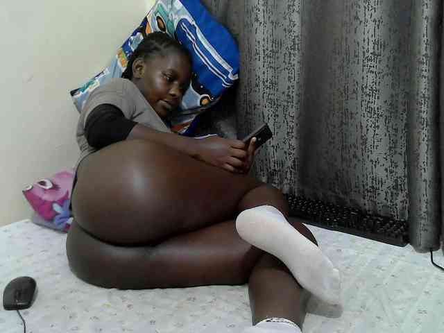 CutieAmber254 webcam