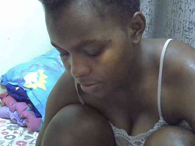 CutieAmber254 webcam