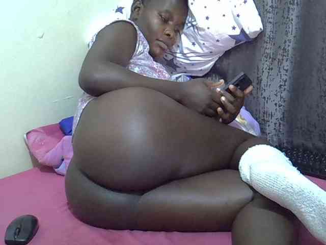 CutieAmber254 webcam