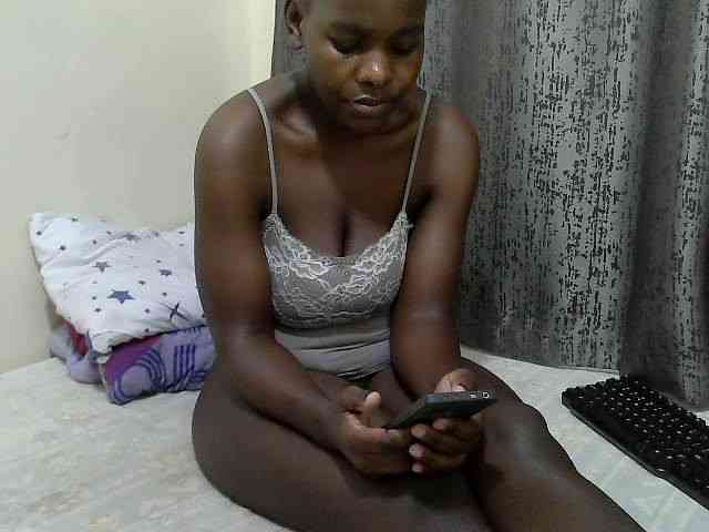 CutieAmber254 webcam