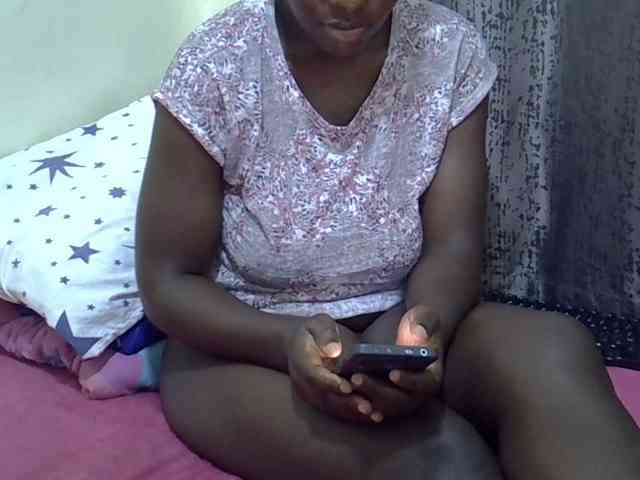 CutieAmber254 webcam