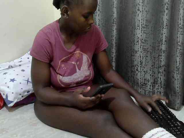 CutieAmber254 webcam