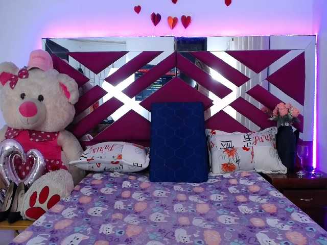 DaiyanCollins's BongaCams show and profile