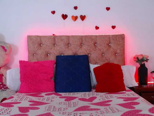 le modèle DaiyanCollins est en webcam porno dans un show sur le site bongacams, il possède les tags suivants: Latino/Hispanic,Blonde,Shaved