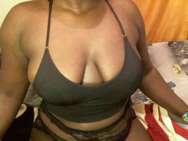 BLACKQUEEN344 webcam