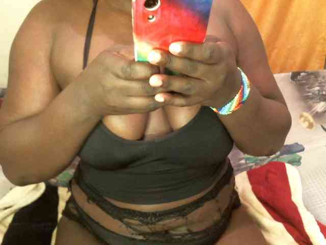 BLACKQUEEN344 webcam