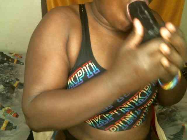 BLACKQUEEN344 webcam