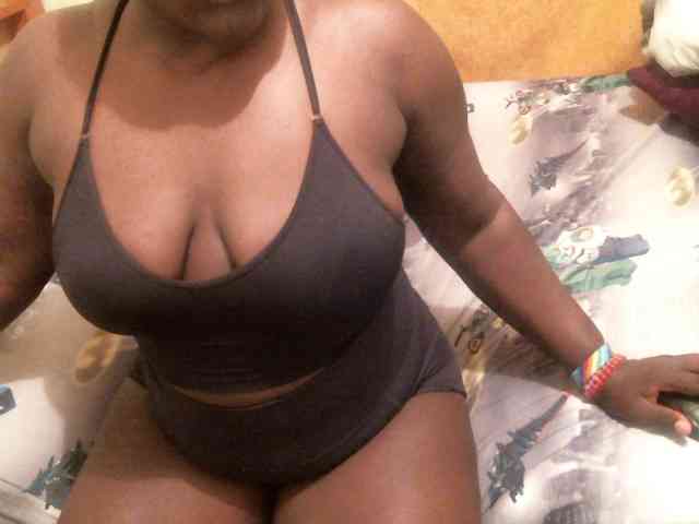BLACKQUEEN344 webcam
