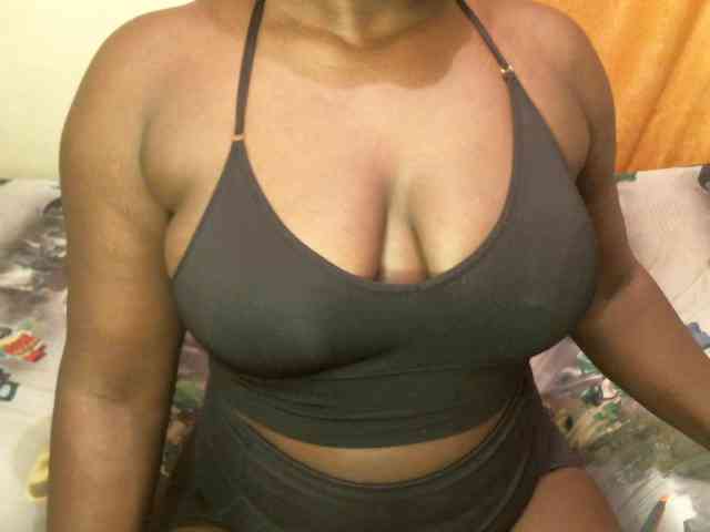 BLACKQUEEN344 webcam