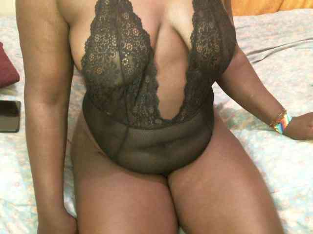 BLACKQUEEN344 webcam