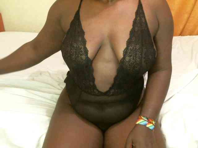 BLACKQUEEN344 webcam