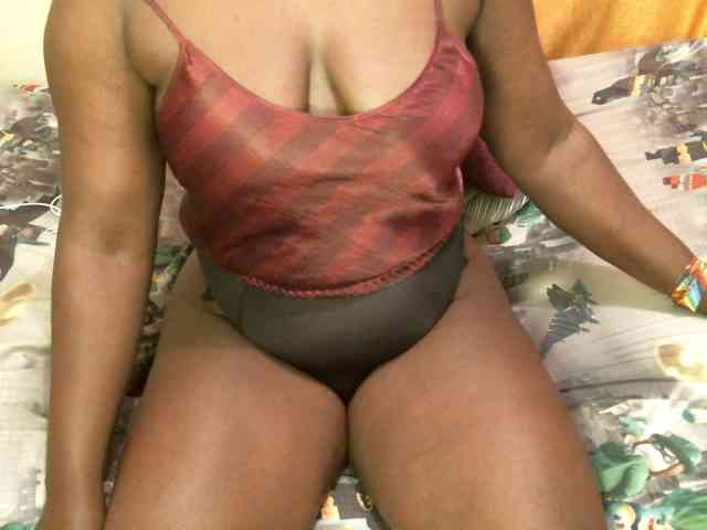BLACKQUEEN344 webcam
