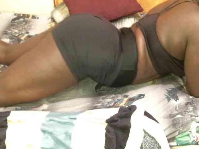 BLACKQUEEN344 webcam