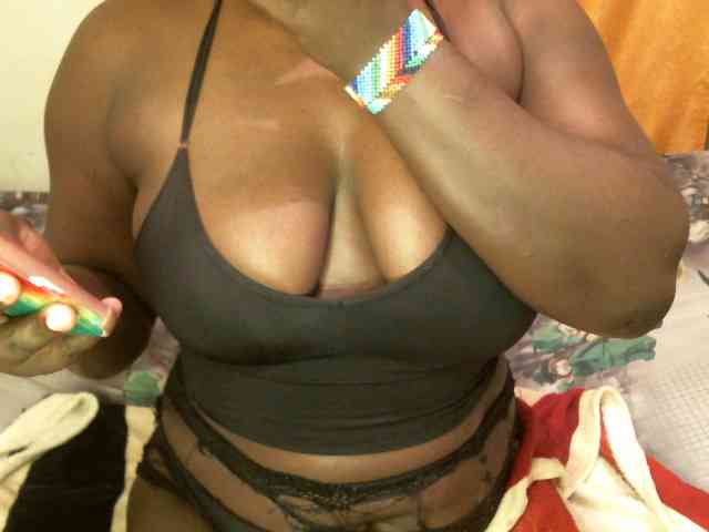 BLACKQUEEN344 webcam