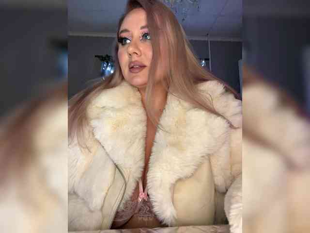 Tvoya_Sladkaya webcam