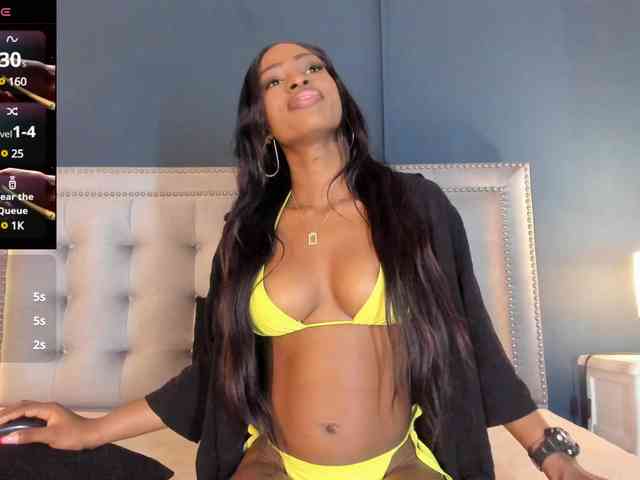 IssyRosse webcam