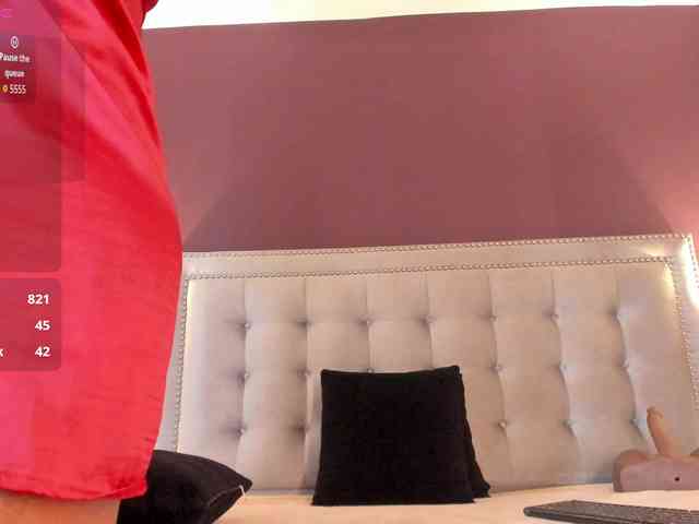 IssyRosse webcam