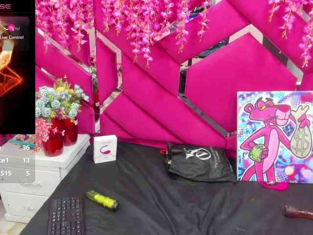MarianaThompson webcam