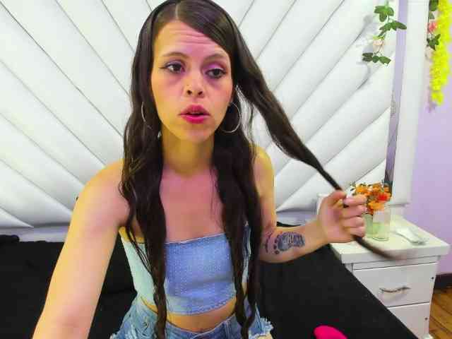 MarianaThompson webcam