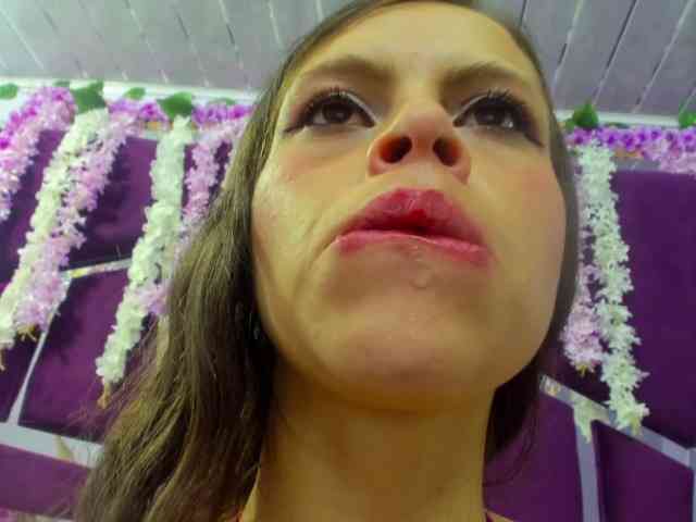 MarianaThompson webcam