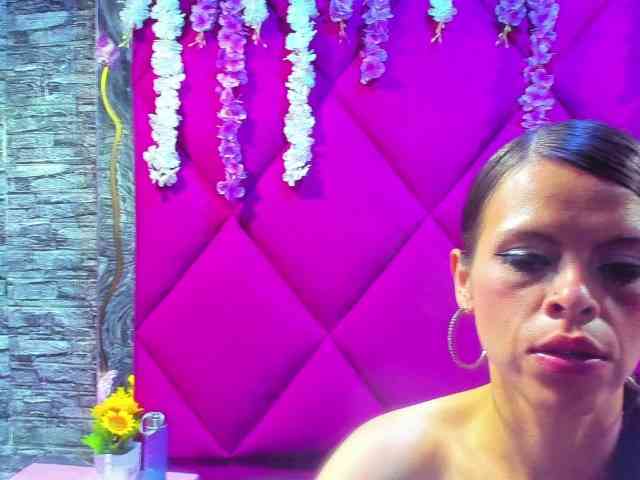 MarianaThompson webcam