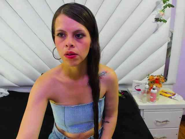 MarianaThompson webcam