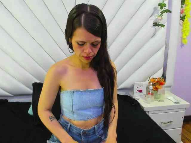 MarianaThompson webcam