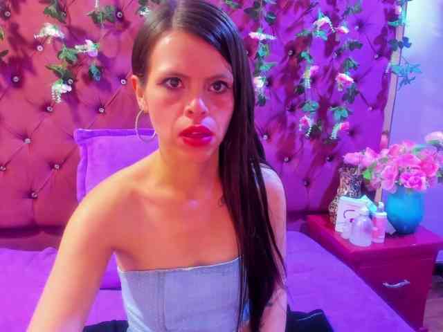 MarianaThompson webcam