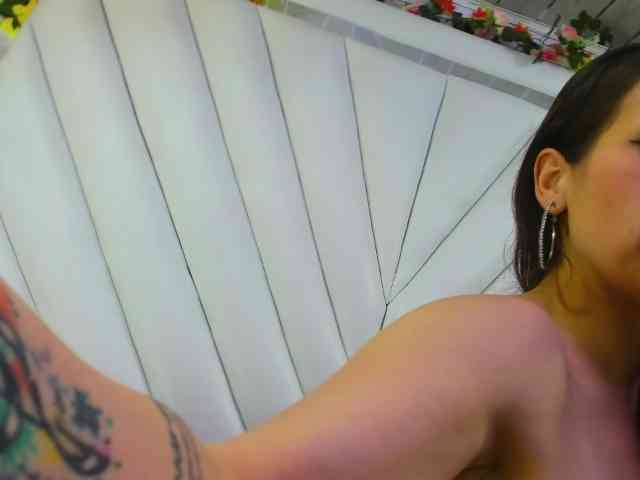 MarianaThompson webcam