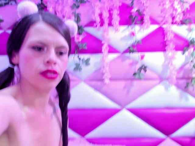 MarianaThompson webcam