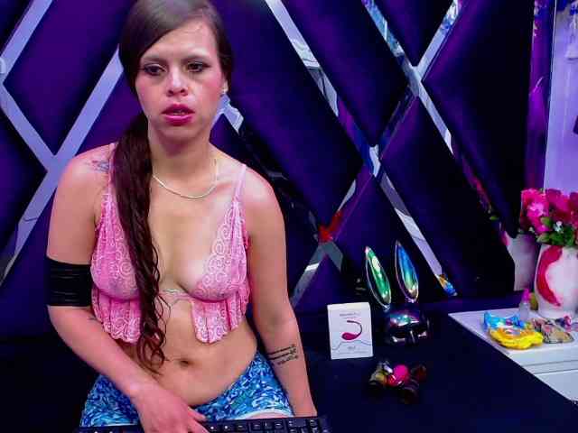 MarianaThompson webcam