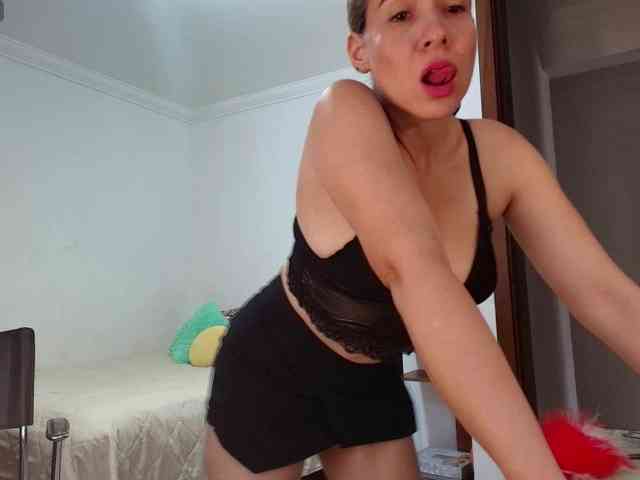 LetiziaMiller4 webcam