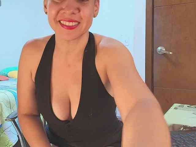 LetiziaMiller4 webcam