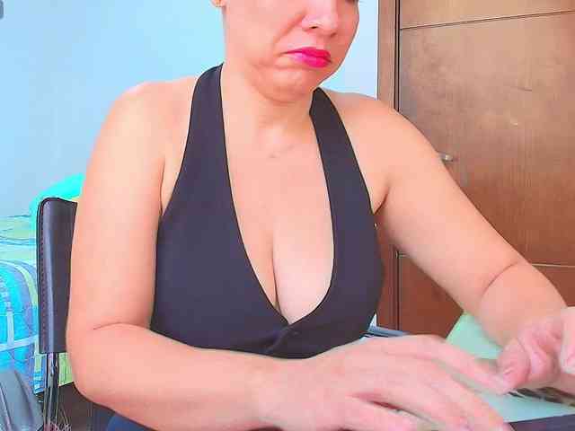 LetiziaMiller4 webcam