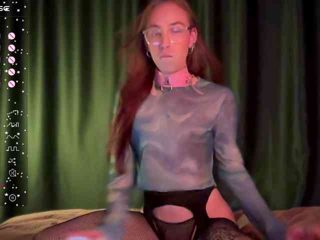 AvrilKors0 Live Webcam on BongaCams