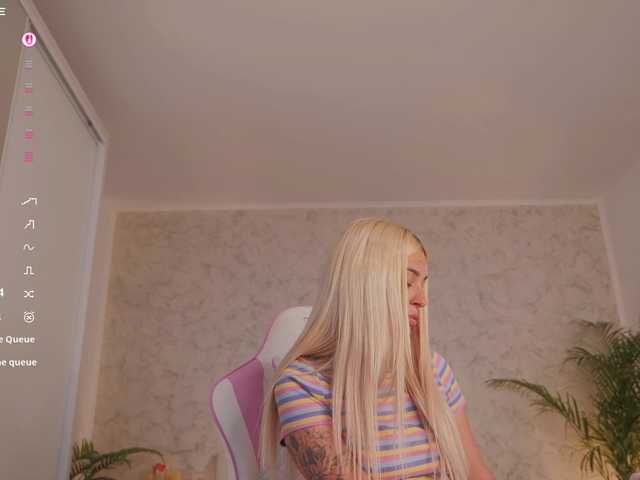 theajoy's BongaCams show and profile