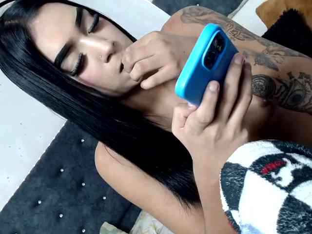 Danielaxxx1