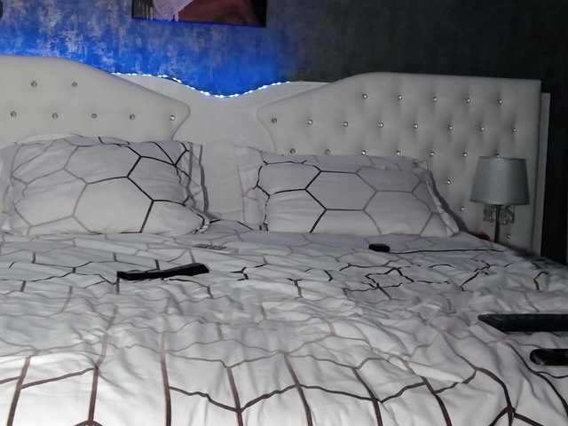 PinkNicolle's BongaCams show and profile